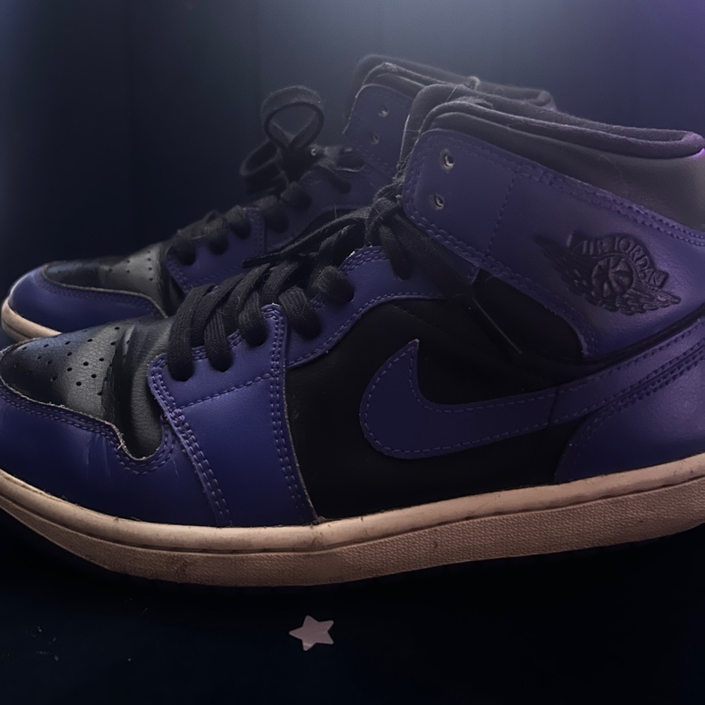jordan 1s purple and black